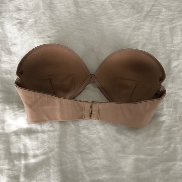 Victoria secret strapless nude bra - Picture 2 of 3
